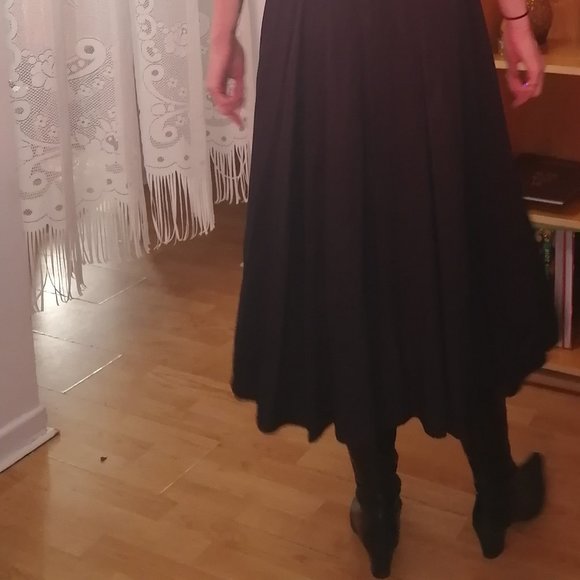 High low dress - Picture 4 of 7